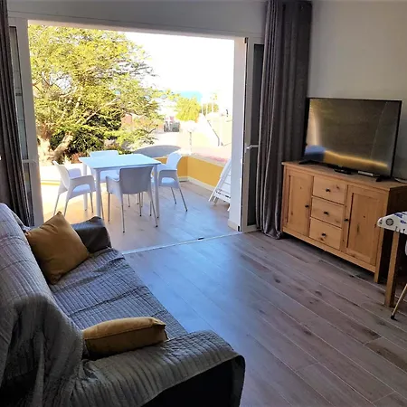 Velas Vue אדחה